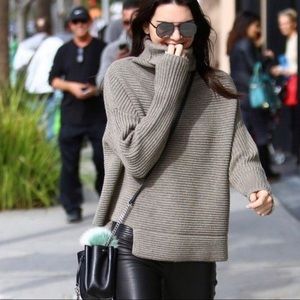 Aritzia Mika Sweater